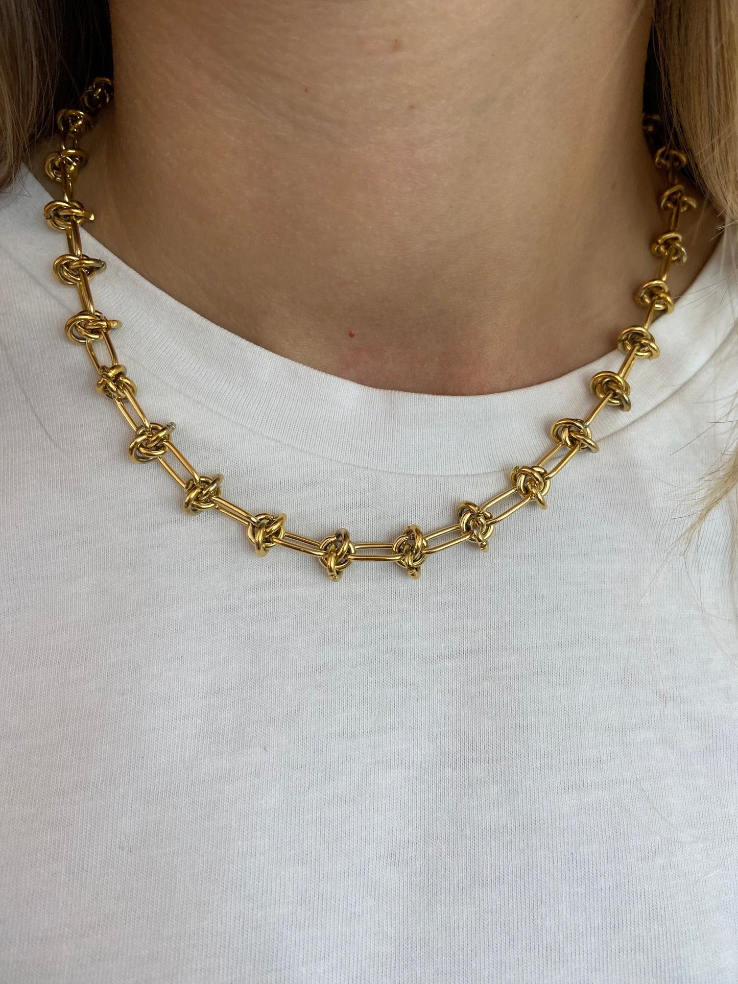 Collar Eclipsis